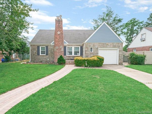 596 Terrace Place , Baldwin, NY 11510