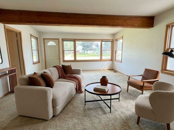 305 S Main Street, Pardeeville, WI 53954