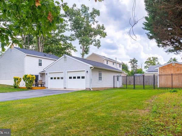 9300 N LAUREL ROAD, LAUREL, MD 20723