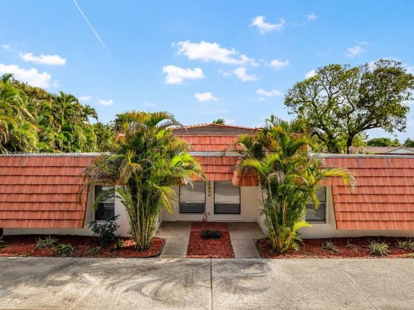 10600 NW 45th St , Coral Springs, FL 33065