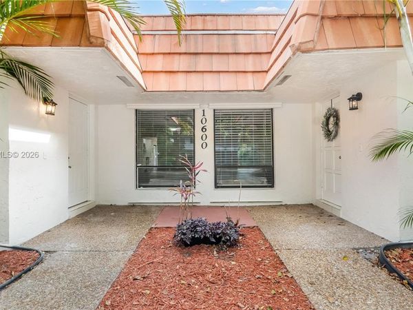 10600 NW 45th St , Coral Springs, FL 33065