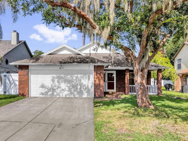 1486 Hyde Park Dr, Winter Park, FL 32792
