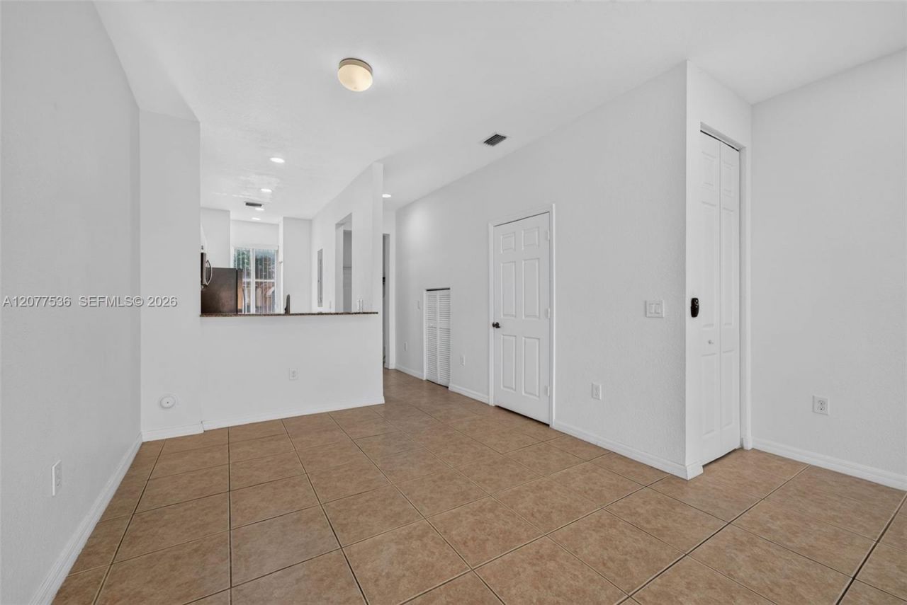 1820 SW 89th Ter , Miramar, FL 33025 Photo