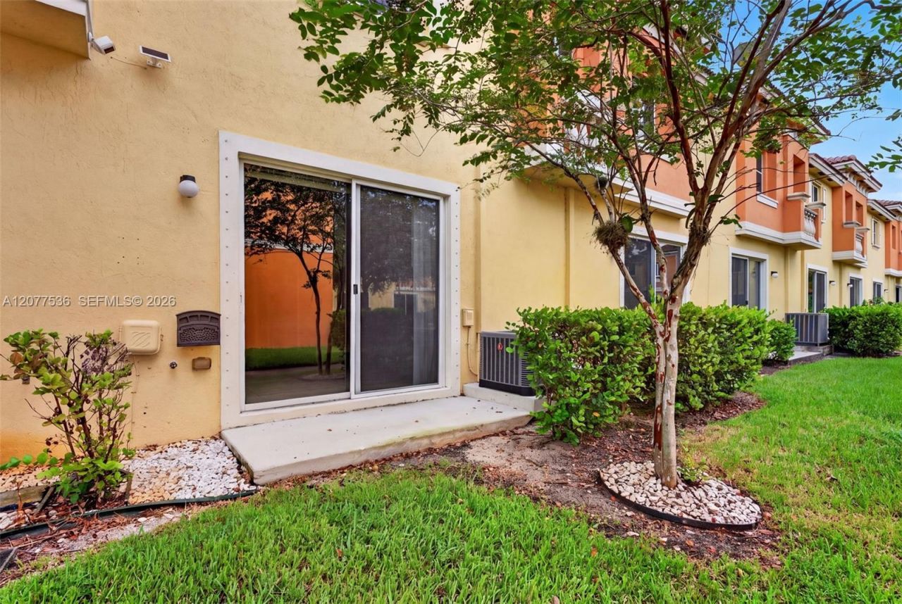 1820 SW 89th Ter , Miramar, FL 33025 Photo