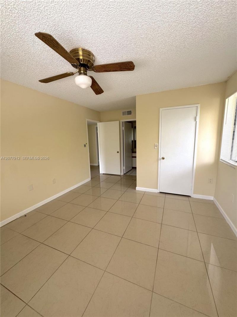 3287 Coral Lake Dr, Unit 3287, Coral Springs, FL 33065 Photo