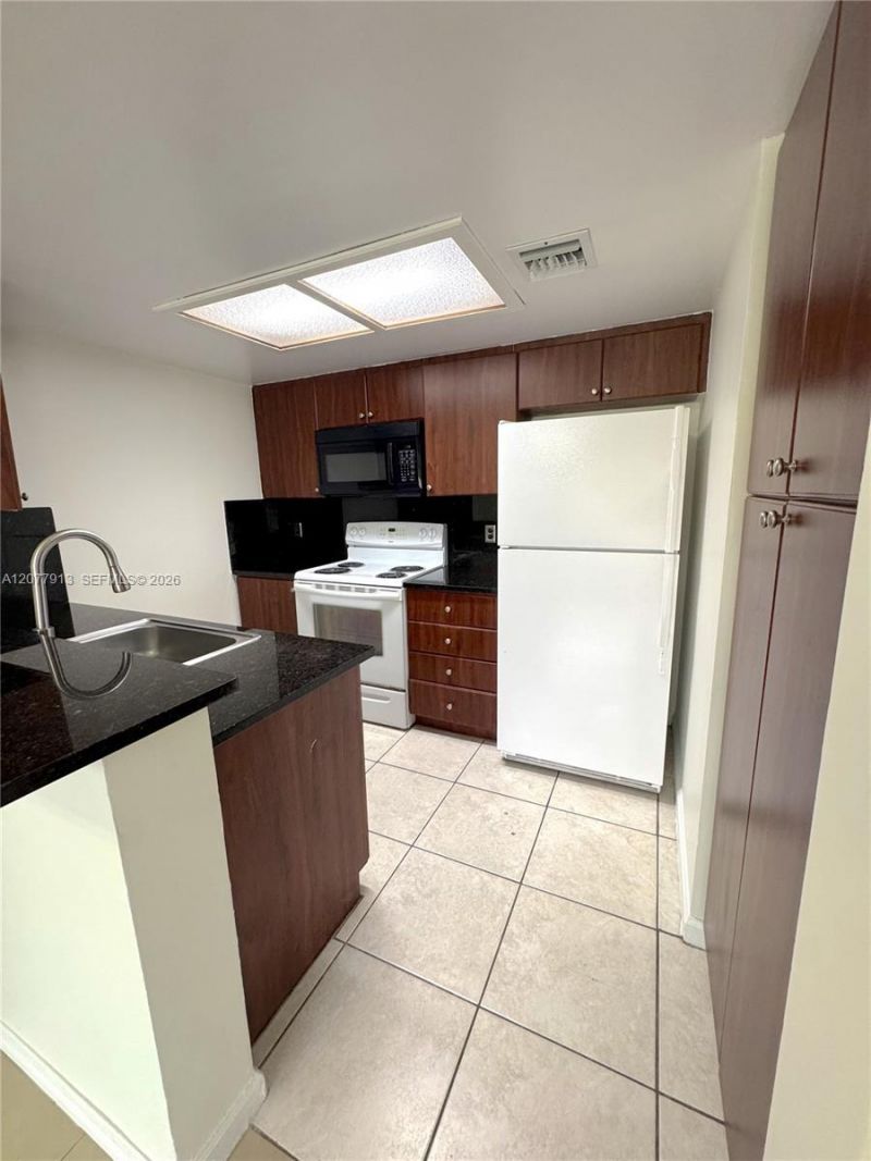 3252 Coral Lake Ln, Unit 3252, Coral Springs, FL 33065 Photo