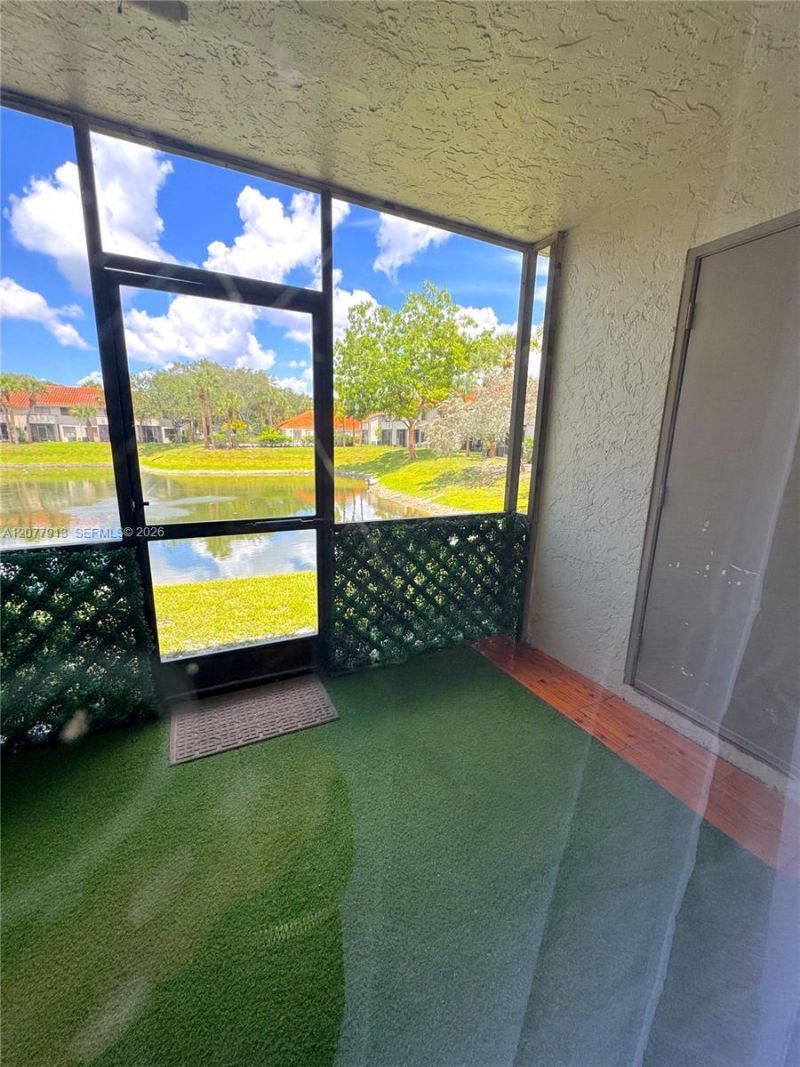 3252 Coral Lake Ln, Unit 3252, Coral Springs, FL 33065 Photo