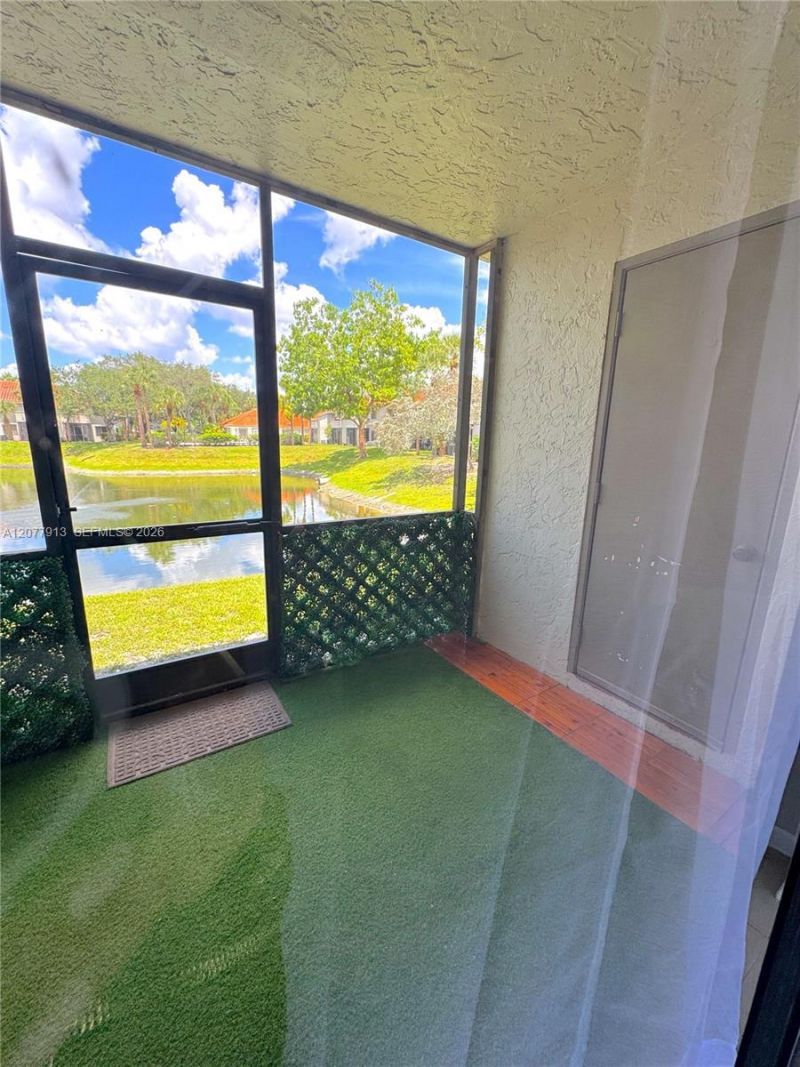 3252 Coral Lake Ln, Unit 3252, Coral Springs, FL 33065 Photo