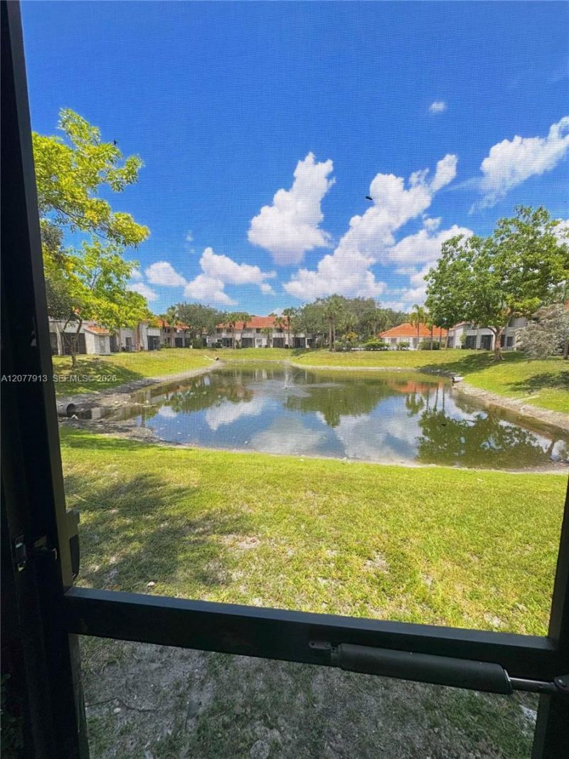 3252 Coral Lake Ln, Unit 3252, Coral Springs, FL 33065 Photo