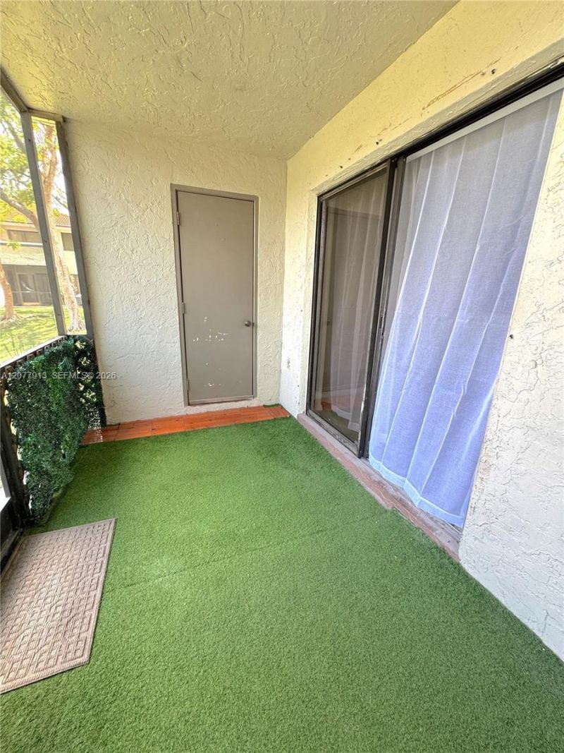 3252 Coral Lake Ln, Unit 3252, Coral Springs, FL 33065 Photo