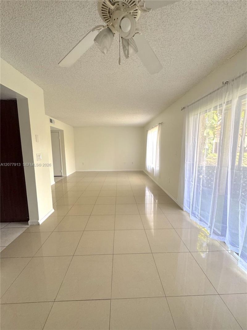 3252 Coral Lake Ln, Unit 3252, Coral Springs, FL 33065 Photo