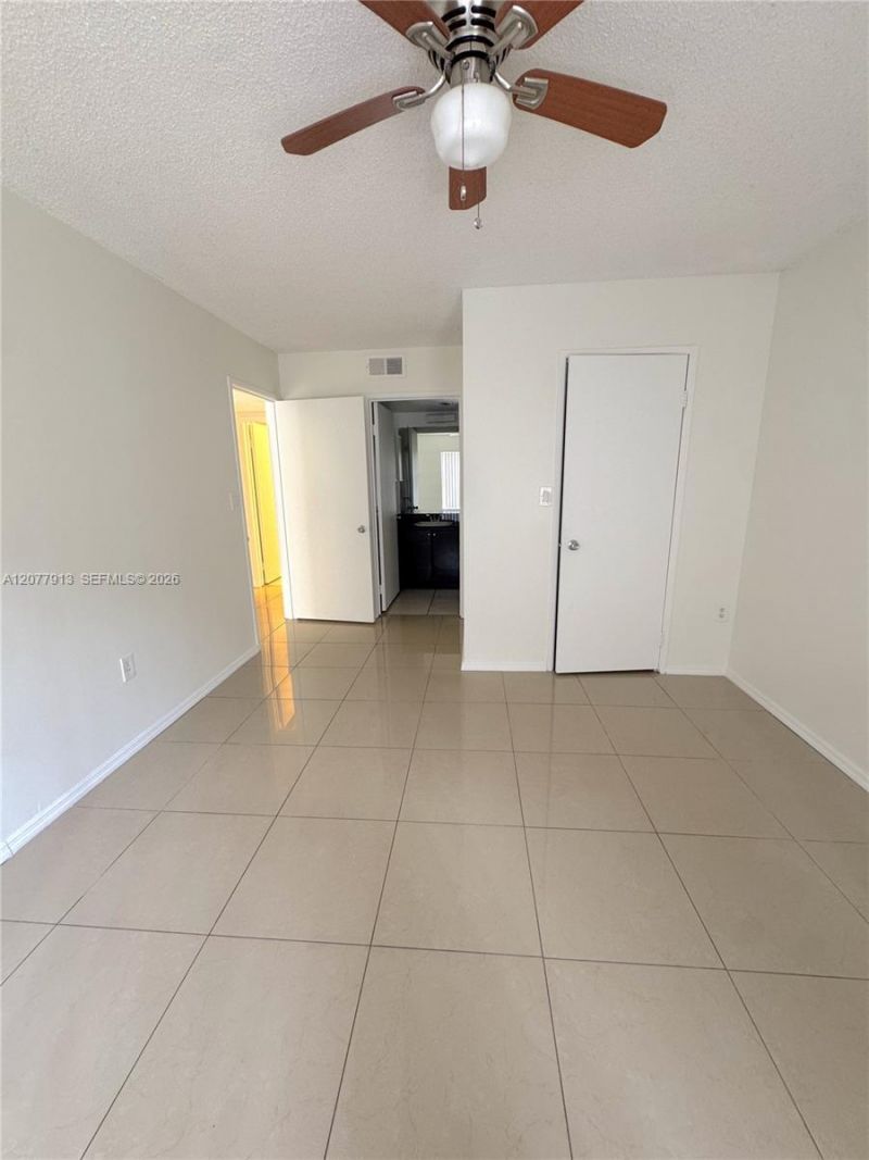 3252 Coral Lake Ln, Unit 3252, Coral Springs, FL 33065 Photo