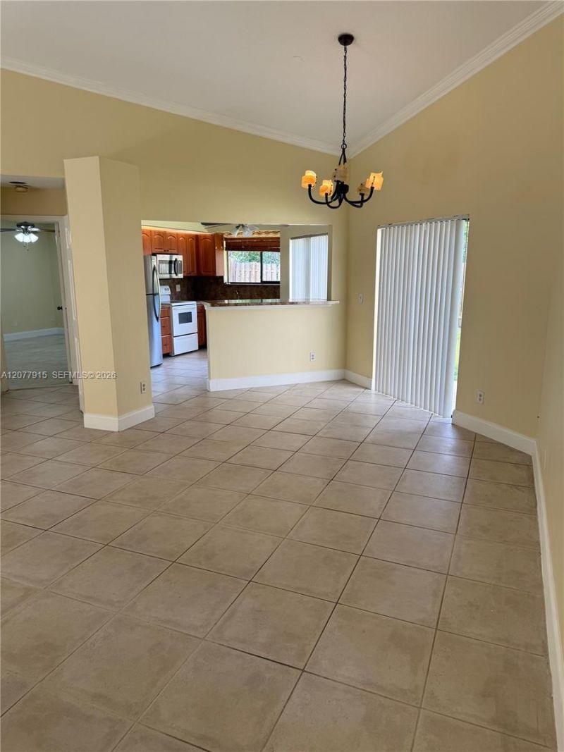 920 SW 111th Ave , Unit 1, Pembroke Pines, FL 33025 Photo