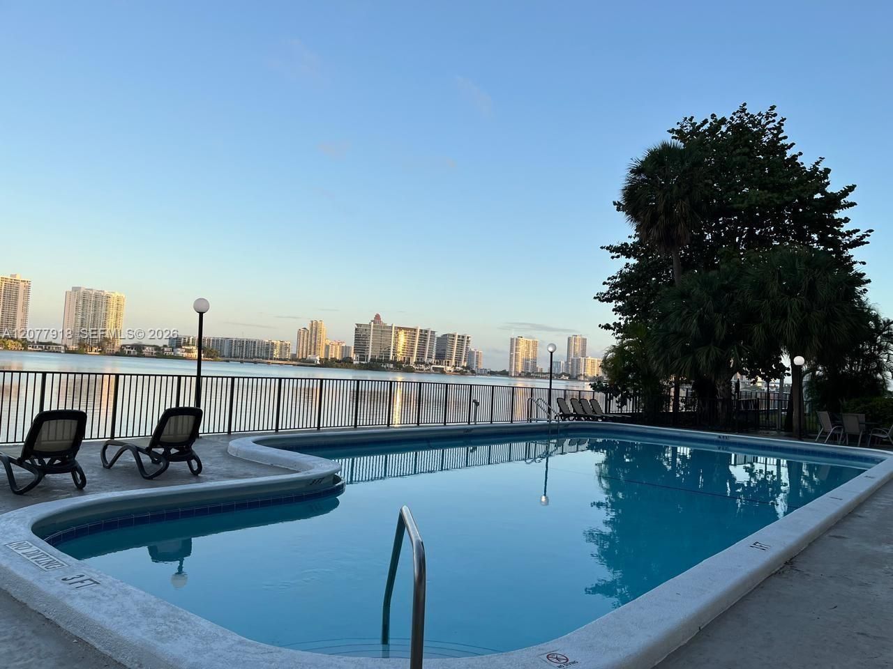 17600 N Bay Rd , Unit N503, Sunny Isles Beach, FL 33160 Photo