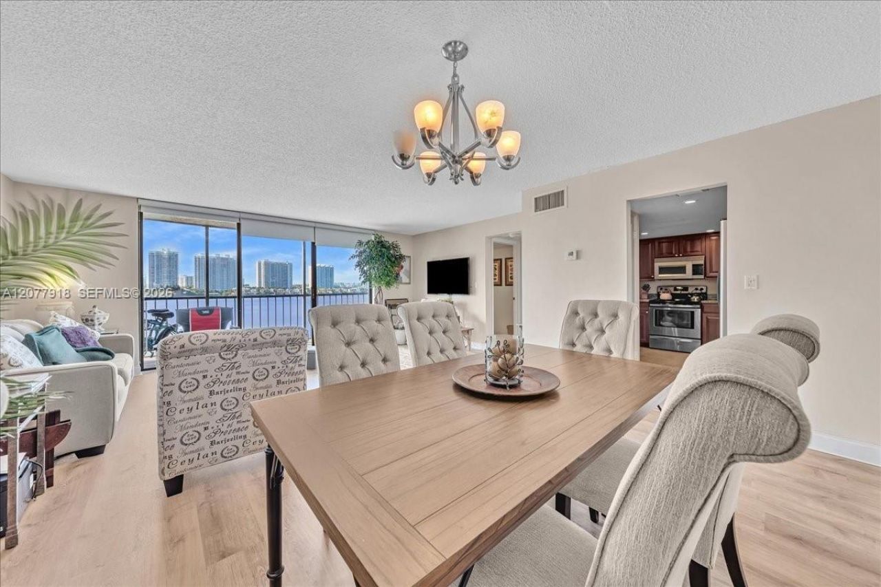 17600 N Bay Rd , Unit N503, Sunny Isles Beach, FL 33160 Photo