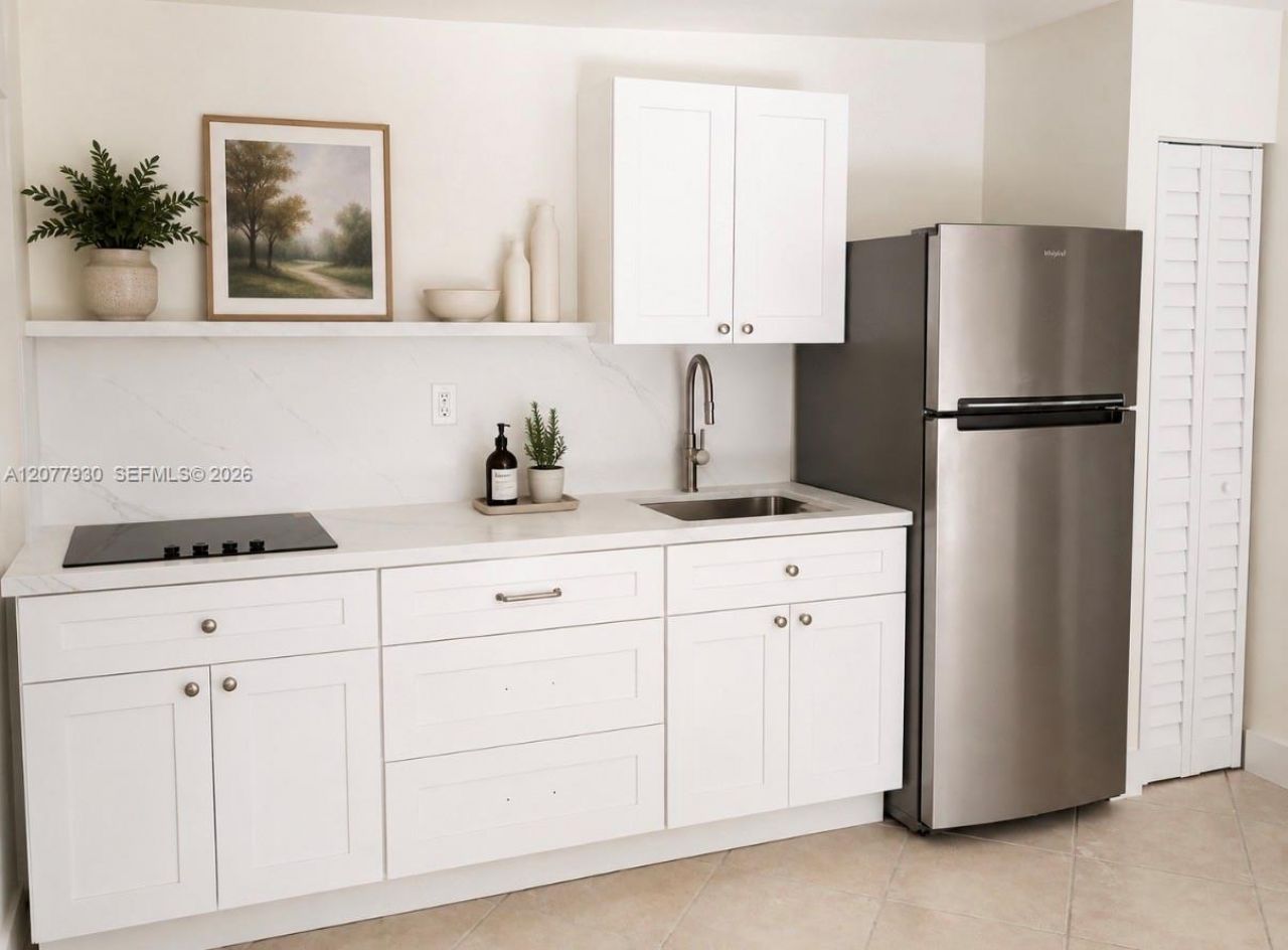 2740 SW 4th St , Unit REAR, Miami, FL 33135 Photo