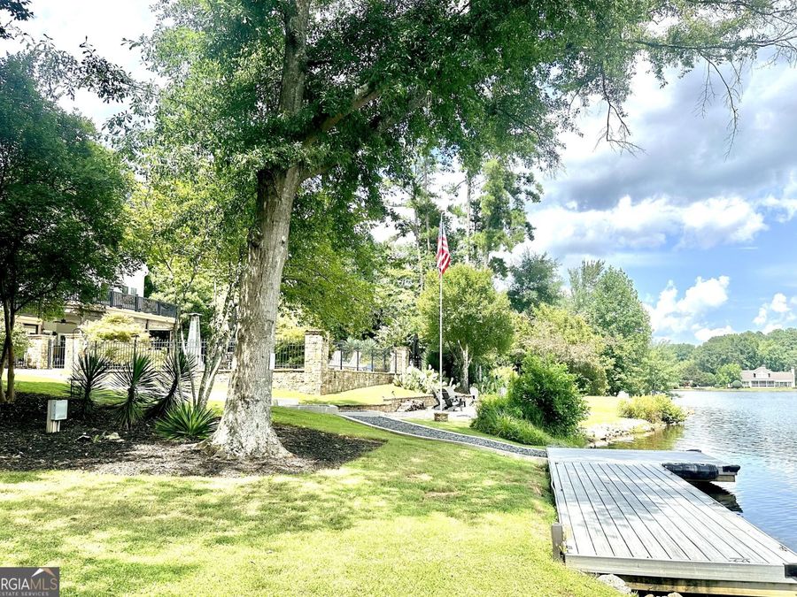 Property Image 100