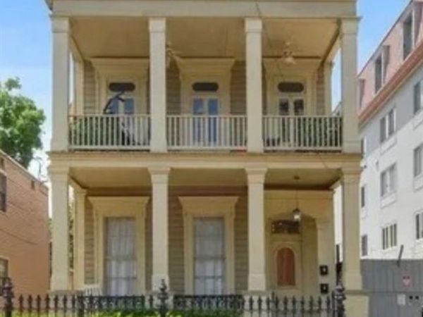 2120 PRYTANIA ST Street , Unit 2A, New Orleans, LA 70130