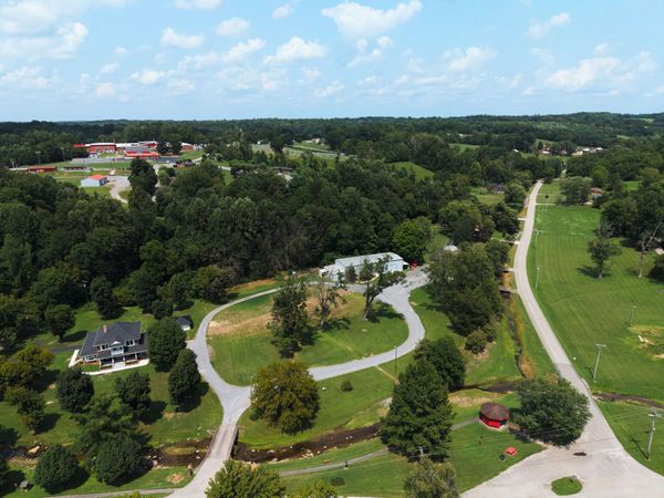 500 E Main St, Red Boiling Springs, TN 37150