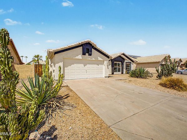 4238 E ENCINAS Avenue, Gilbert, AZ 85234