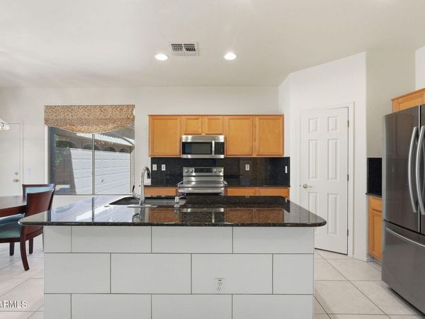 7304 E NORTHRIDGE Circle, Mesa, AZ 85207