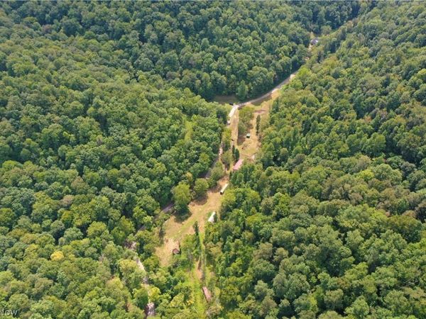 994 Sugarcamp Road, Big Bend, WV 26147