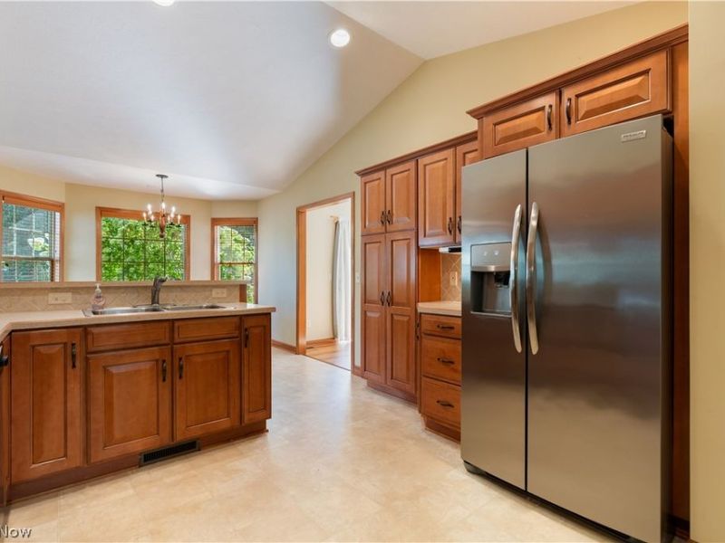 4946 Simsbury Circle NW, Massillon, OH 44646 Photo 10