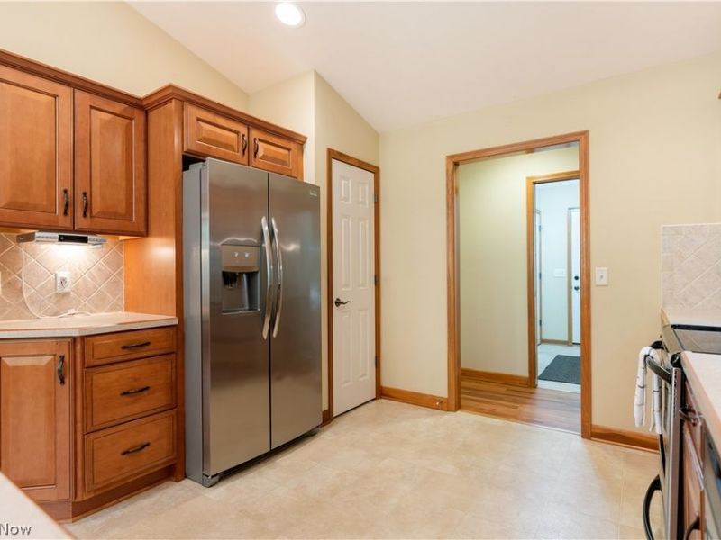 4946 Simsbury Circle NW, Massillon, OH 44646 Photo 12