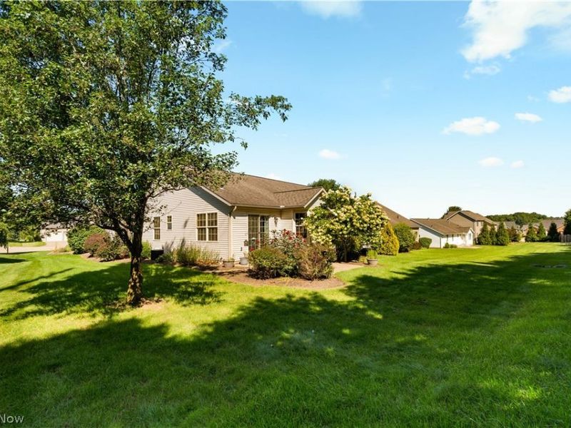 4946 Simsbury Circle NW, Massillon, OH 44646 Photo 31