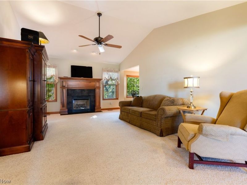 4946 Simsbury Circle NW, Massillon, OH 44646 Photo 7