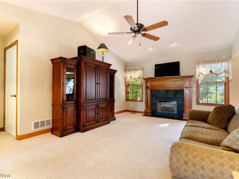 4946 Simsbury Circle NW, Massillon, OH 44646 Photo 8