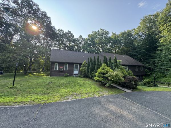 239 Old Farms, Unit 16E, Avon, CT 06001