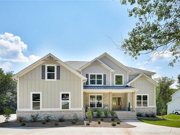 290 Races Road, Hoschton, GA 30548
