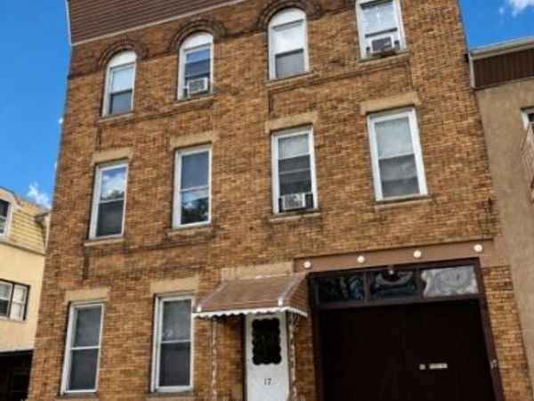 17 Van Buren St, Unit 1, Newark, NJ 07105