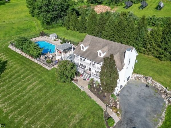 39 Hope Rd, Blairstown, NJ 07825