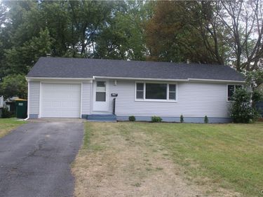127 Oakley Drive, Syracuse, NY 13212
