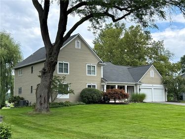92 N Country Club Drive , Rochester, NY 14618