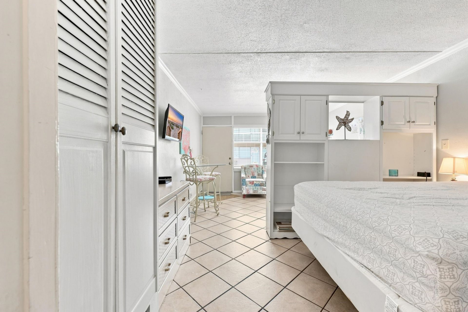 2202 S Perrin Dr. Photo 12