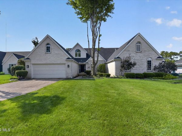 5432 Bayshore Road, Oregon, OH 43616