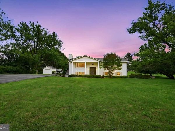 7473 KENNEDY ROAD , NOKESVILLE, VA 20181