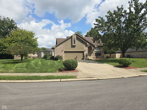 903 Corey Lane , Plainfield, IN 46168