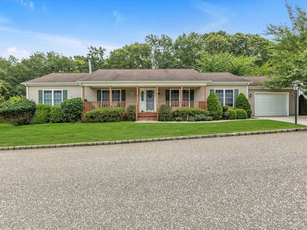 1407 Middle Road, Unit 265, Calverton, NY 11933