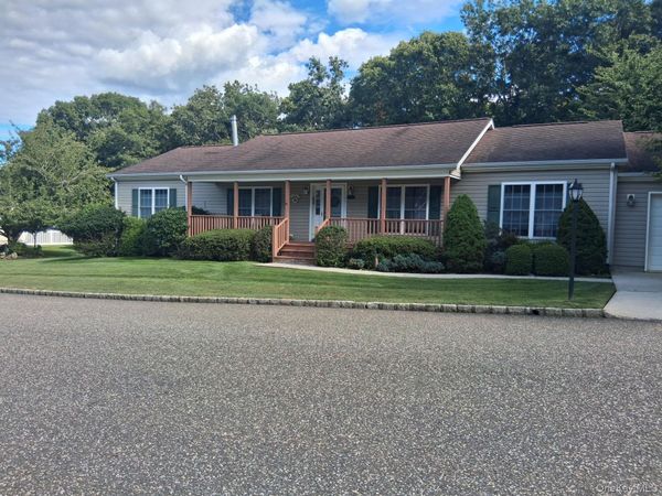 1407 Middle Road , Unit 265, Calverton, NY 11933