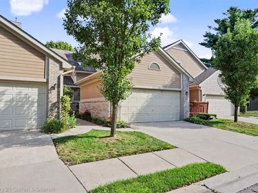 9398 Westwind Drive , Unit 49, Livonia, Mi 48150