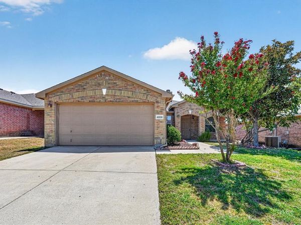 4008 Mantis Street, Fort Worth, TX 76106