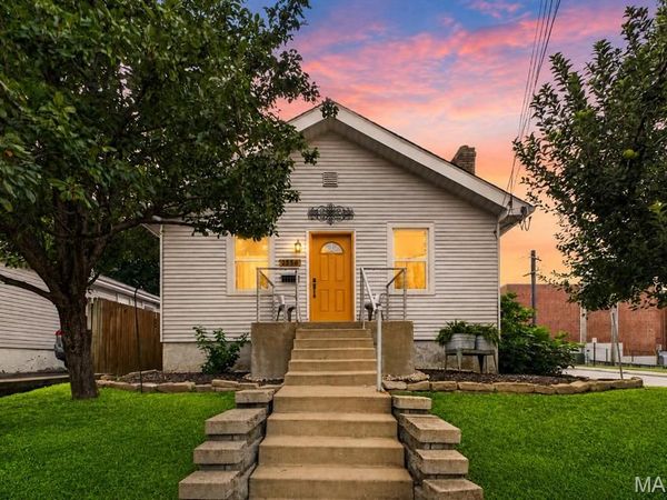 2556 Oakland Avenue, St Louis, MO 63143
