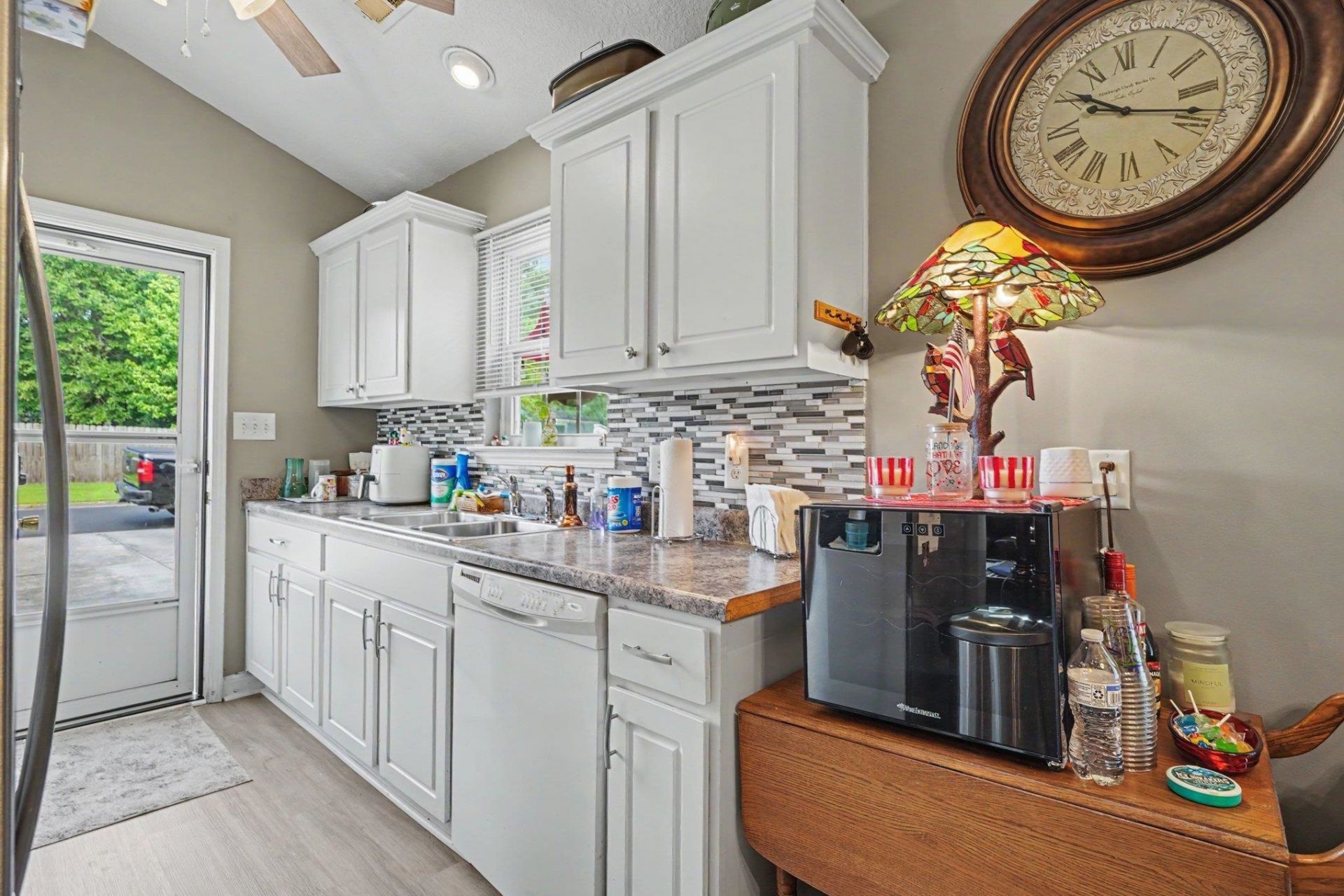 3002 Denine Dr. Photo 11