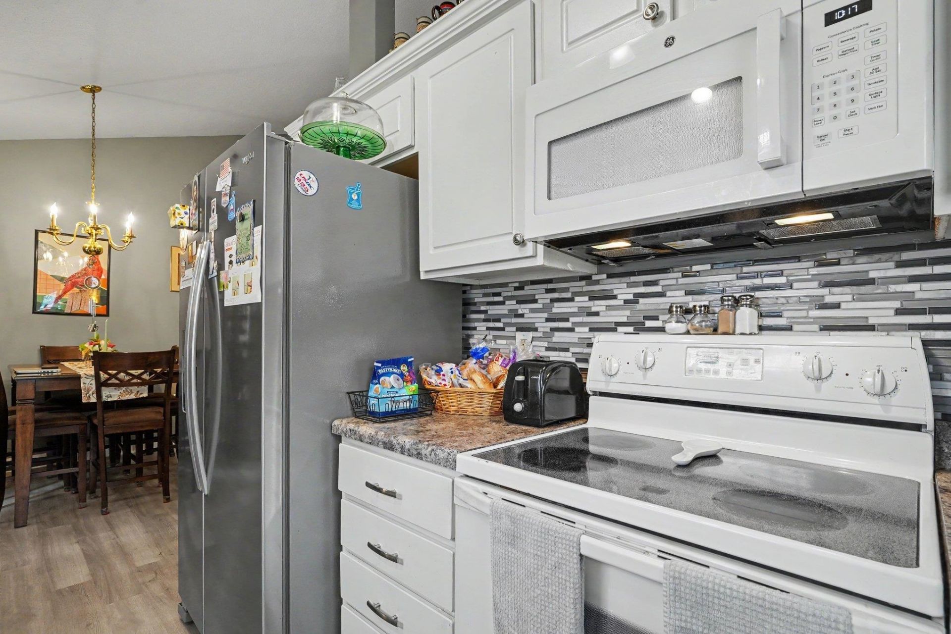 3002 Denine Dr. Photo 12