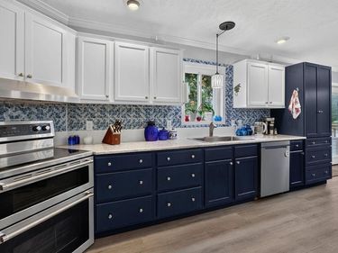 52 CLOVERDALE LN, STUARTS DRAFT, VA 24477