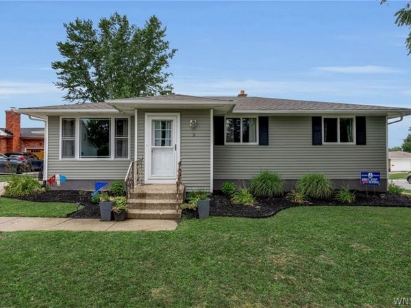 3 Liberty Avenue , Lancaster, NY 14086